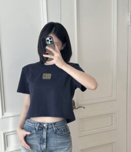 미우미우 골드패치 티셔츠