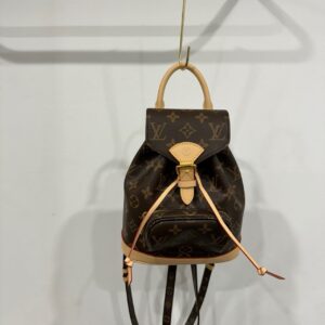 루이비통 캔버스 몽수리 미니 스트랩 백팩 모노브라운