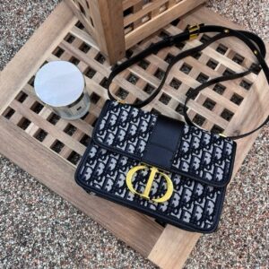 디올 오블리크 30 몽태뉴 숄더백