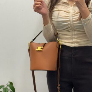 셀린느 고급 스몰 루이즈백 브라운