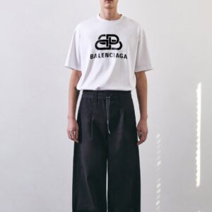 발렌시아가 베이직 사슬 로고 반팔티셔츠