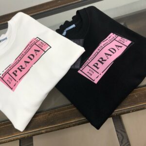 프라다 핑크탭 맨투맨