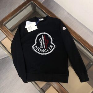 몽클레어 스크리블 맨투맨