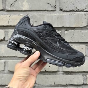 나이키 X 슈프림 샥스 라이드2 SP 블랙 스니커즈