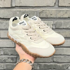 미우미우 타이어 테크니컬 스니커즈(아이보리)