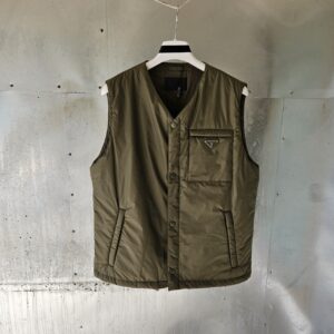 프라다 에나멜 트라이앵글 로고 조끼