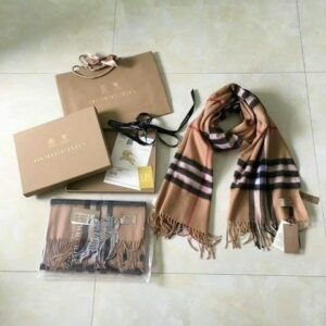 버버리 클래식 체크 캐시미어 머플러 2col