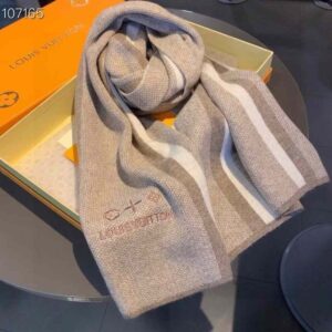 루이비통 아이코닉 자수로고 울 머플러 2col