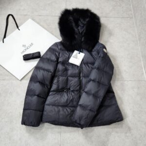 몽클레어 보에드 구스다운(블랙폭스퍼) 숏패딩